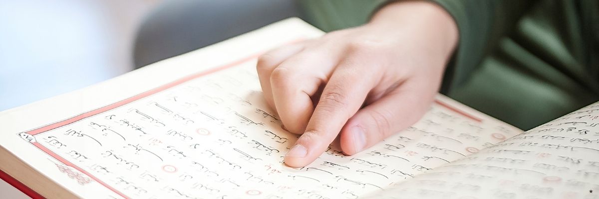 Evde Kur’an Eğitimi Nasıl Yapılır Aileler İçin Rehber